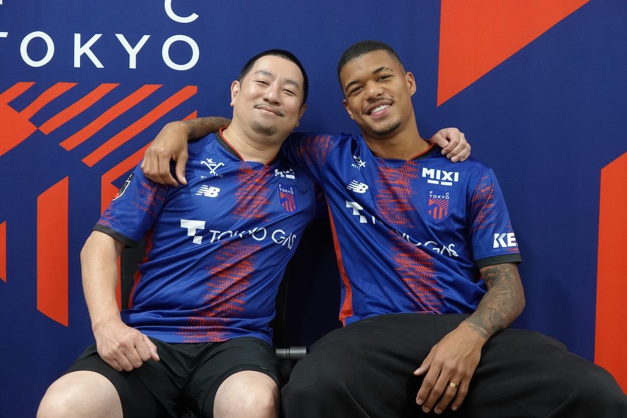 画像 : 8番目の画像 - 【写真】マルセロ・ヒアンとレイザーラモンRGの仲良し2ショット！（写真◎FC東京） - サッカーマガジンWEB