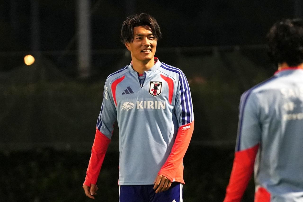 日本代表】小川航基が「僕もギラギラ」。2ショットを撮った後藤啓介に