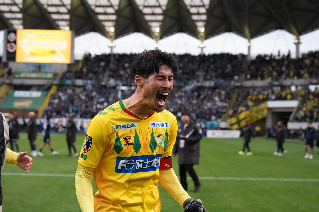 千葉】16年分の思いを背負ってピッチに立ち、ジェフをJ1復帰に導いた