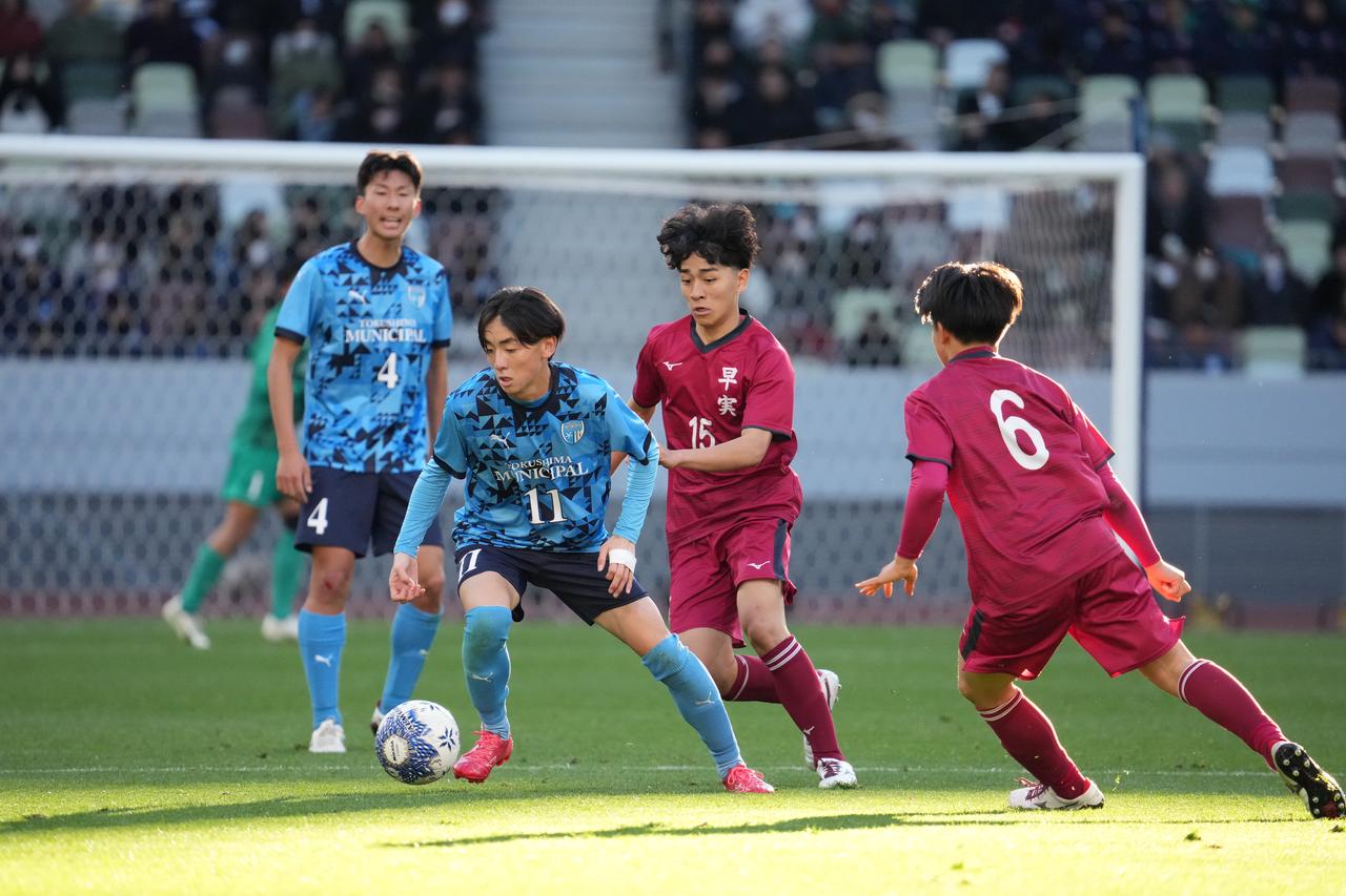 画像 : 5番目の画像 - 【写真一覧】開幕戦は４ゴールを奪った徳島市立が早稲田実に快勝（写真◎小山真司） - サッカーマガジンWEB