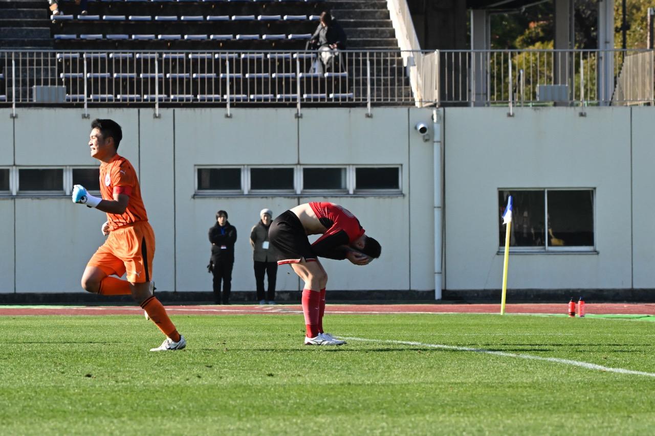 画像 : 7番目の画像 - 【写真一覧】奈良育英がリードを奪えば、矢板中央が2度とも追いつく白熱の展開だった(写真◎矢野寿明) - サッカーマガジンWEB