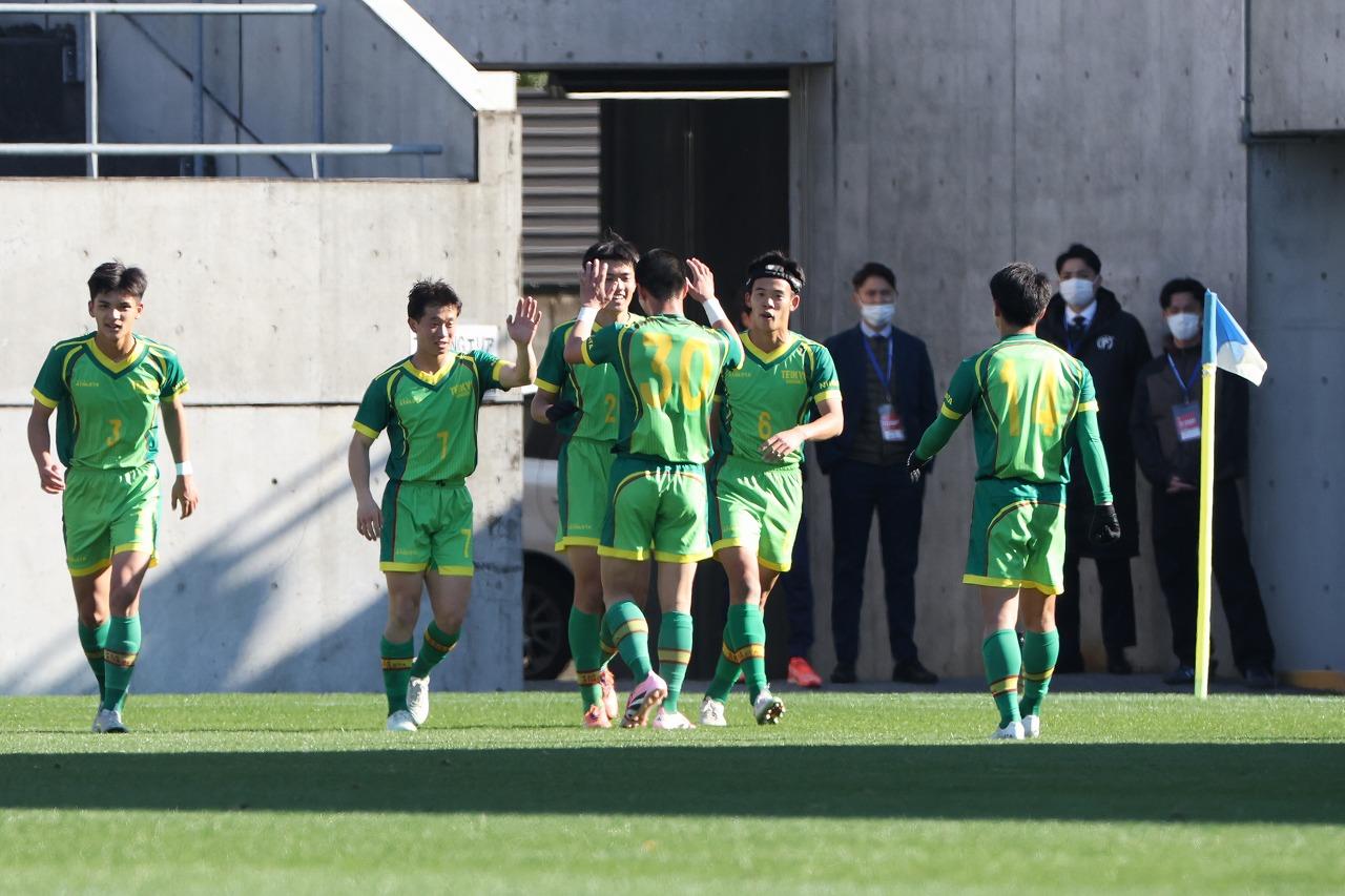 画像 : 3番目の画像 - 【写真】帝京長岡が後半に4得点を挙げて大社を突き放した（写真◎高野徹） - サッカーマガジンWEB