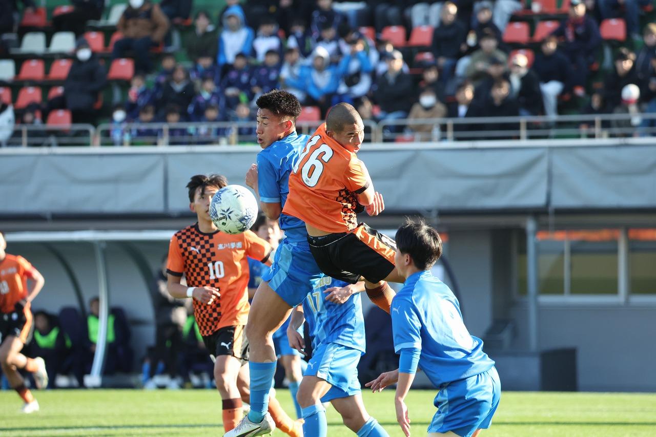画像 : 2番目の画像 - 【写真一覧】前半に畳かけた高川学園が福井商を下した（写真◎高野徹） - サッカーマガジンWEB