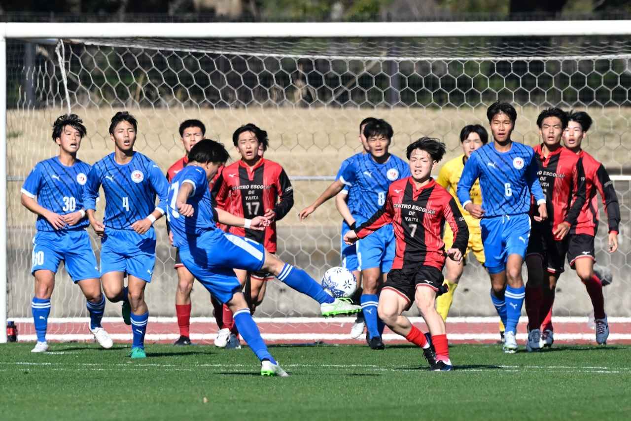 画像 : 3番目の画像 - 【写真一覧】奈良育英がリードを奪えば、矢板中央が2度とも追いつく白熱の展開だった(写真◎矢野寿明) - サッカーマガジンWEB