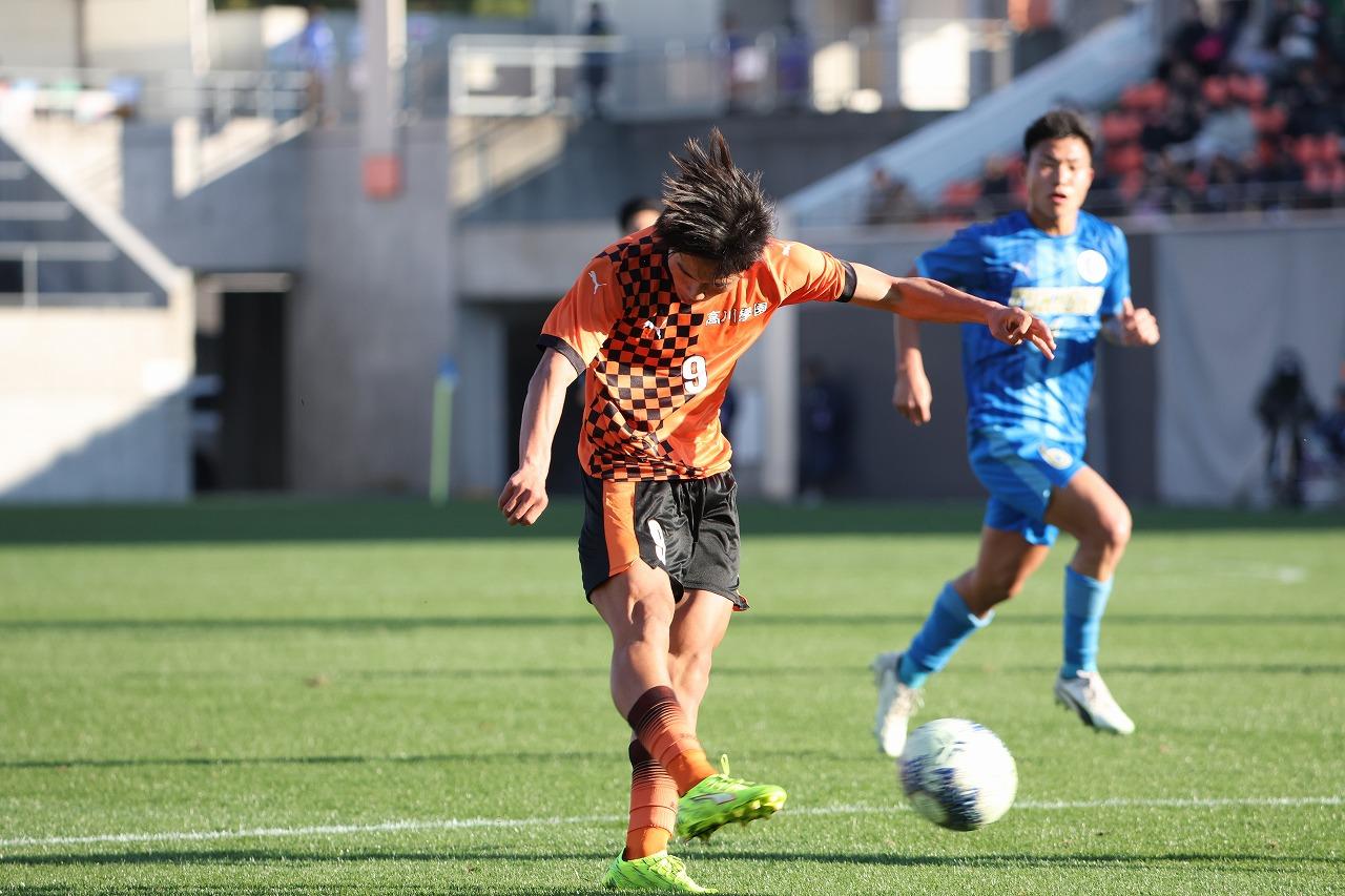 画像 : 4番目の画像 - 【写真一覧】前半に畳かけた高川学園が福井商を下した（写真◎高野徹） - サッカーマガジンWEB