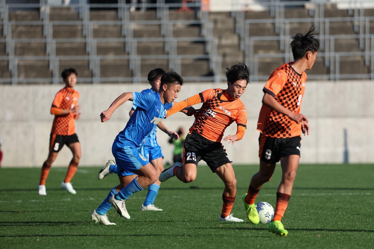 画像 : 8番目の画像 - 【写真一覧】前半に畳かけた高川学園が福井商を下した（写真◎高野徹） - サッカーマガジンWEB