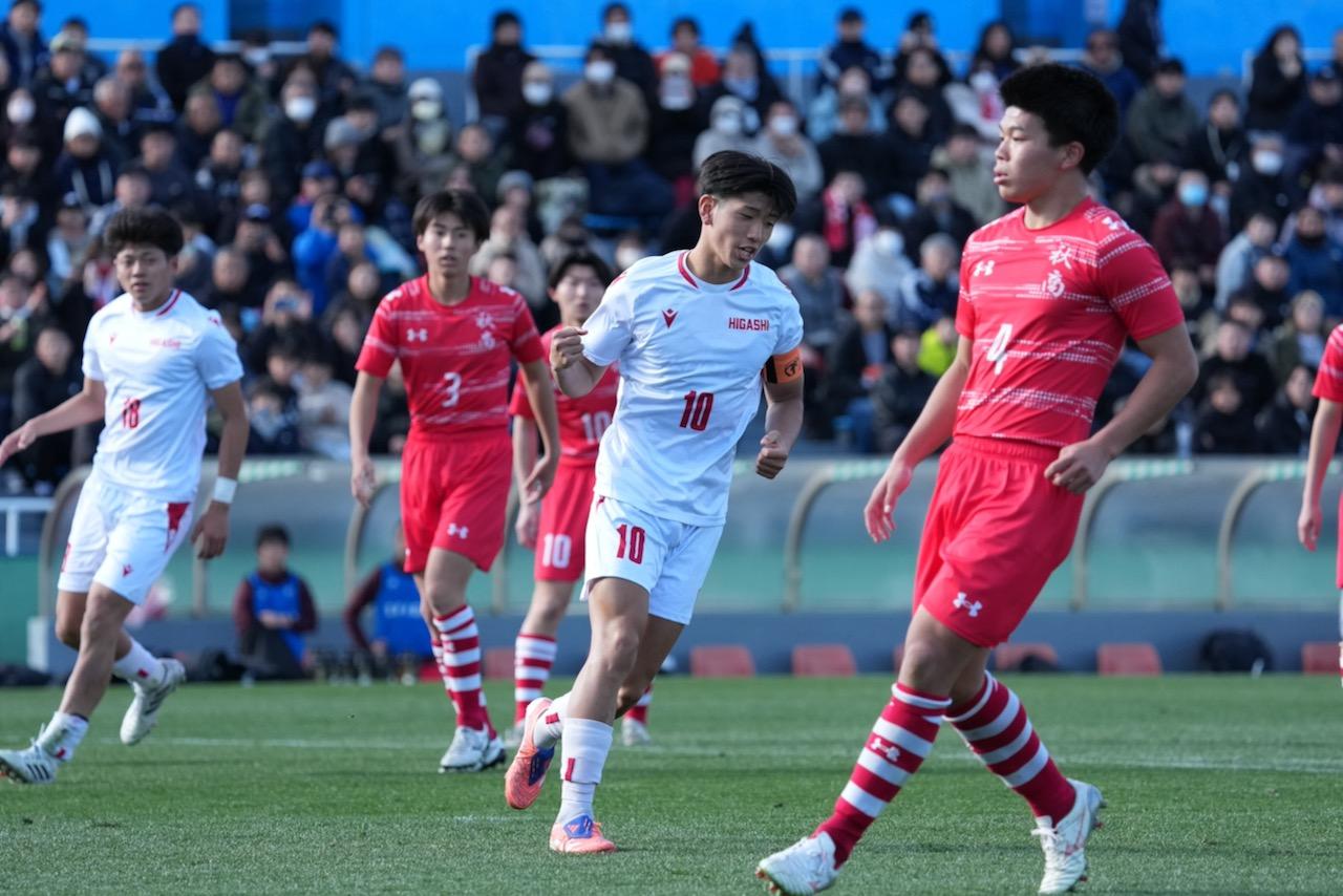 画像 : 7番目の画像 - 【写真一覧】東福岡が攻撃力をいかんなく発揮して完勝した（写真◎小山真司） - サッカーマガジンWEB