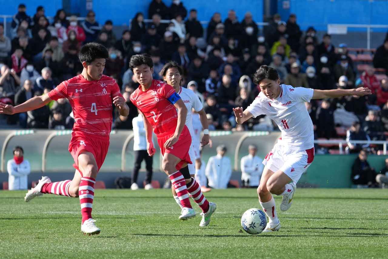 画像 : 8番目の画像 - 【写真一覧】東福岡が攻撃力をいかんなく発揮して完勝した（写真◎小山真司） - サッカーマガジンWEB