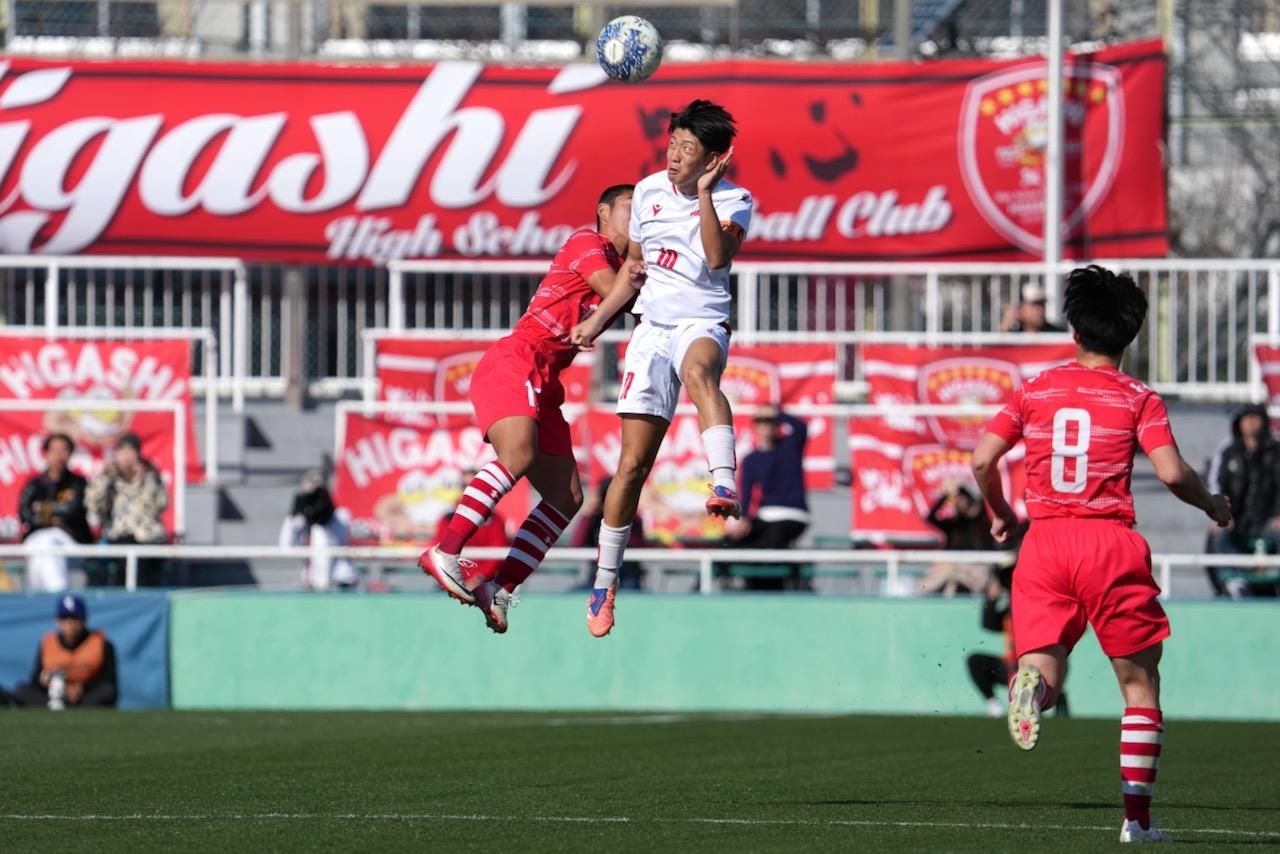 画像 : 3番目の画像 - 【写真一覧】東福岡が攻撃力をいかんなく発揮して完勝した（写真◎小山真司） - サッカーマガジンWEB