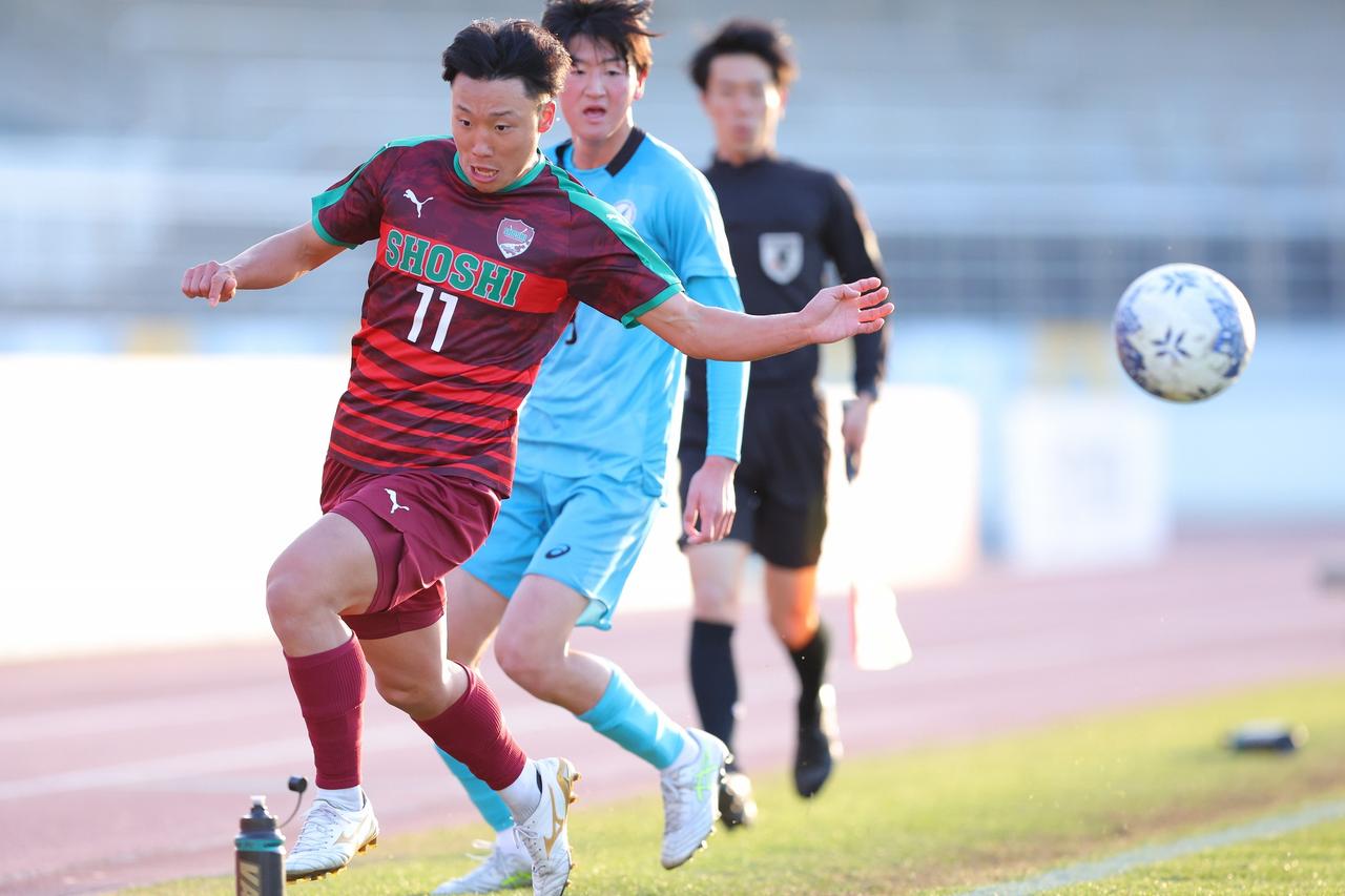 画像 : 6番目の画像 - 【写真一覧】前半のリードを守った尚志が山梨学院に勝ち切る（写真◎桜井ひとし） - サッカーマガジンWEB