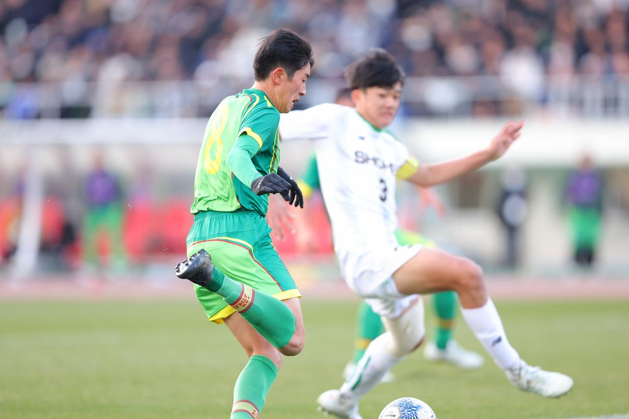 画像 : 3番目の画像 - 【写真一覧】技術力だけではなく、勝利への意欲や執念のぶつかり合いとなった帝京長岡対昌平（写真◎桜井ひとし） - サッカーマガジンWEB