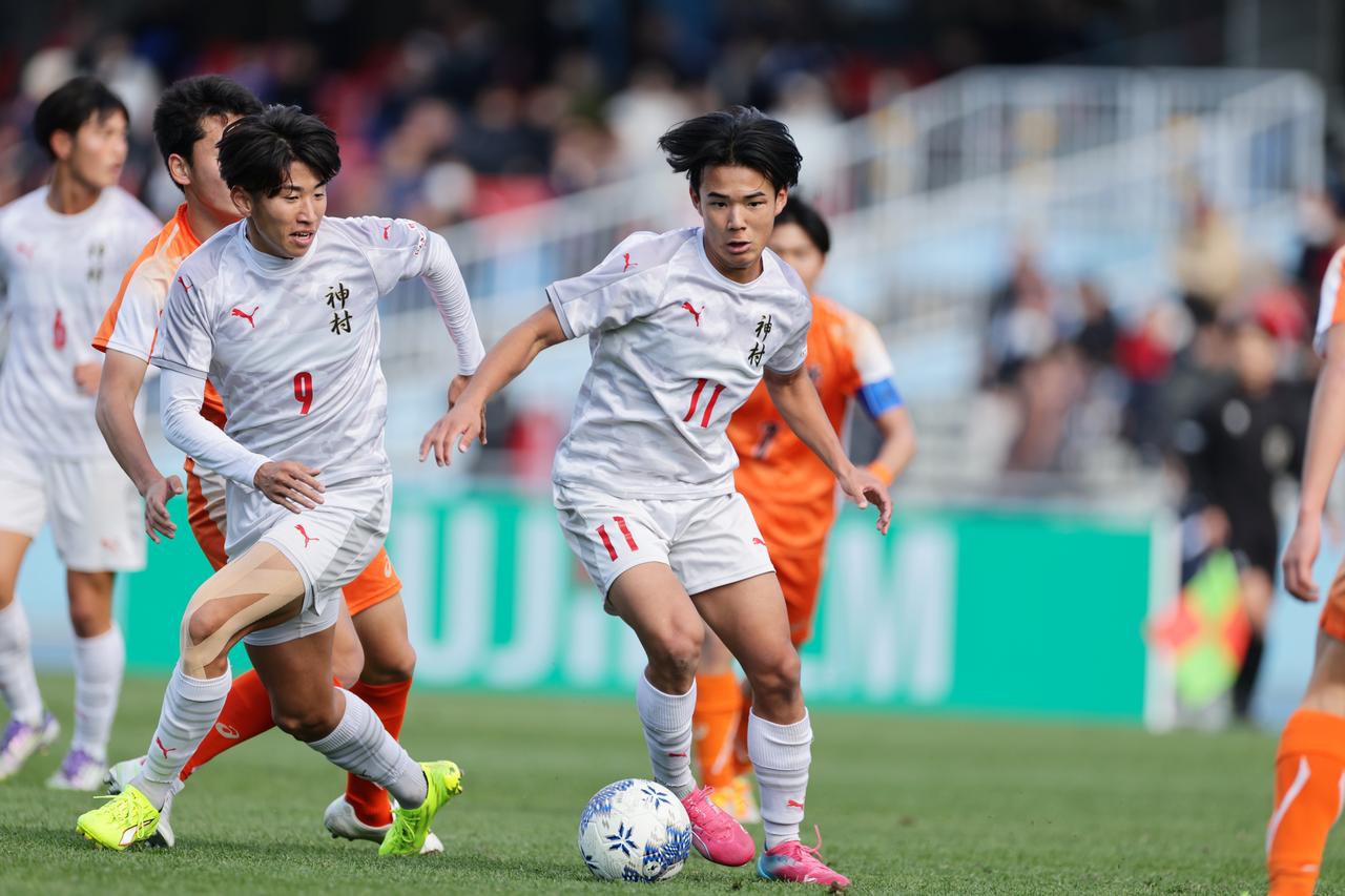 画像 : 3番目の画像 - 【写真一覧】破壊力あふれる攻撃で神村学園が水口を下した（写真◎金子悟） - サッカーマガジンWEB
