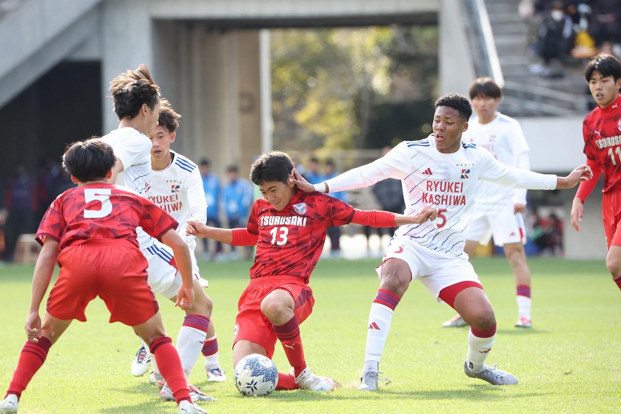 画像 : 4番目の画像 - 【写真】大分鶴崎のカウンターに苦しめられながらも、流通経済大柏が逆転勝ち（写真◎高野徹） - サッカーマガジンWEB