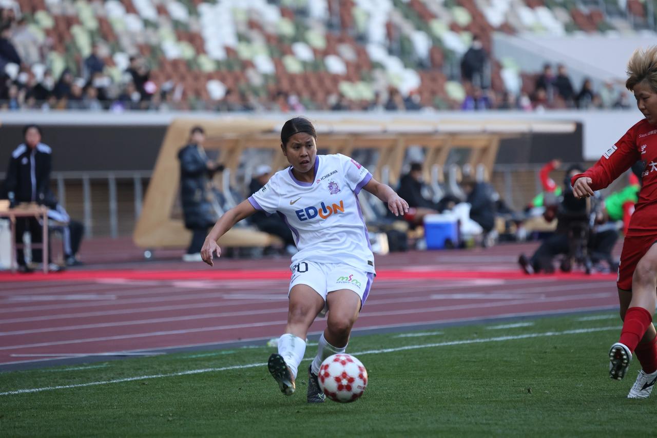 画像 : 16番目の画像 - 【写真】14年ぶりの元日国立決戦で激闘を繰り広げたサンフレッチェ広島レジーナとINAC神戸レオネッサ（写真◎森田将義） - サッカーマガジンWEB