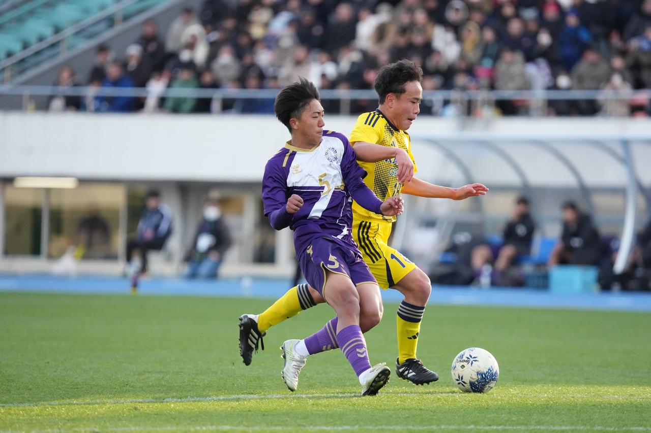 画像 : 7番目の画像 - 【写真一覧】鹿島学園が4-1で堀越を下し、4日に行なわれる準々決勝へ（写真◎小山真司） - サッカーマガジンWEB