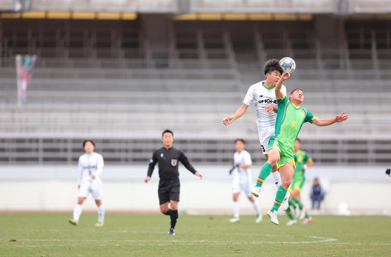 画像 : 9番目の画像 - 【写真一覧】技術力だけではなく、勝利への意欲や執念のぶつかり合いとなった帝京長岡対昌平（写真◎桜井ひとし） - サッカーマガジンWEB