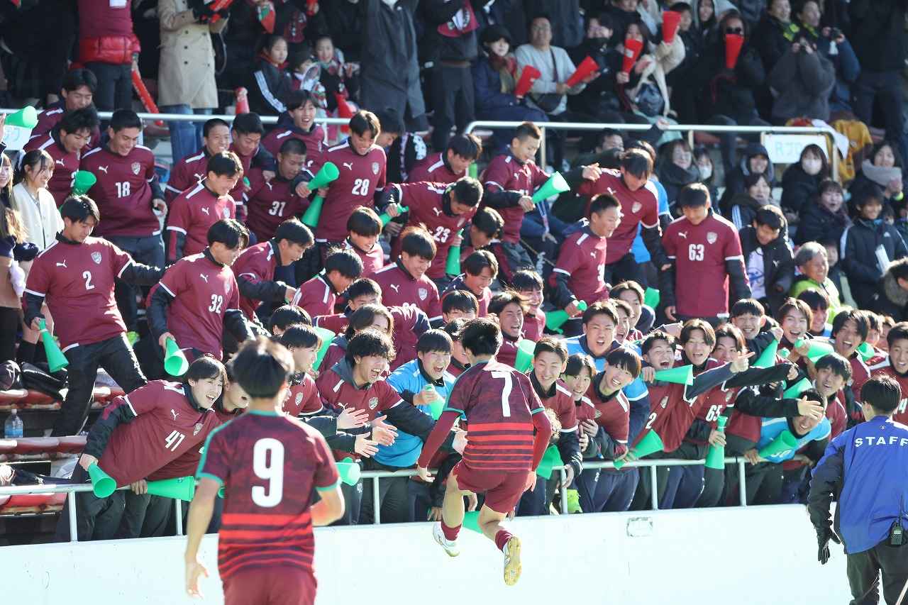 画像 : 3番目の画像 - 【写真】尚志が帝京長岡を下して7年ぶりのベスト4進出（写真◎高野徹） - サッカーマガジンWEB