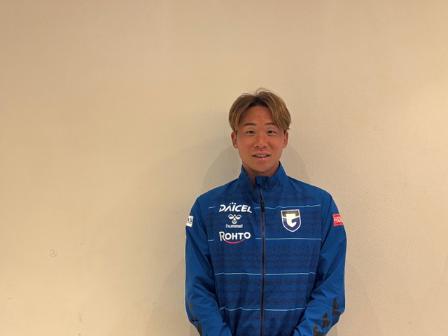 画像: PROFILE◎あべ・しゅうと／1997年12月5日生まれ、東京都出身。171cm66kg。FC東京U-15むさし－FC東京U-18―明治大－FC東京19－モレンベーク（ベルギー）23途－G大阪25途ー