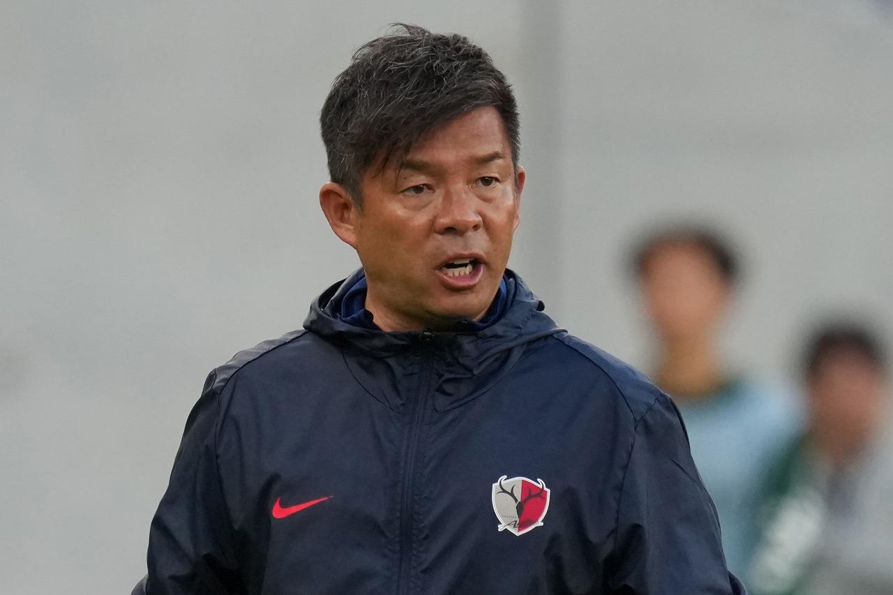 画像 : 1番目の画像 - 鹿島アントラーズを指揮する鬼木達監督(写真◎Getty Images) - サッカーマガジンWEB