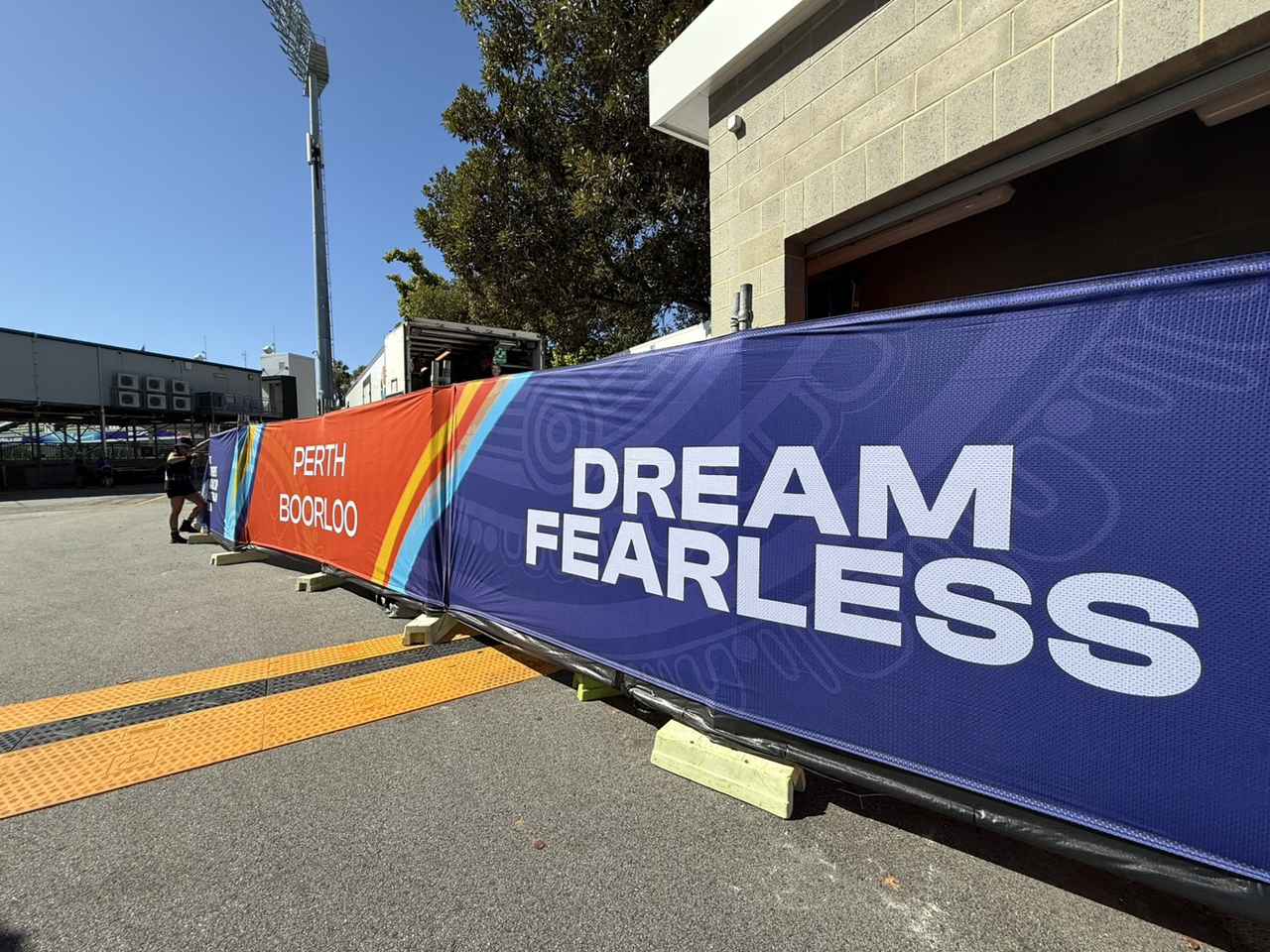 画像 : 5番目の画像 - 【写真】なでしこジャパンは強い日差しのオーストラリア・パースで初戦に向けて調整を行なった（写真◎日々野真理） - サッカーマガジンWEB