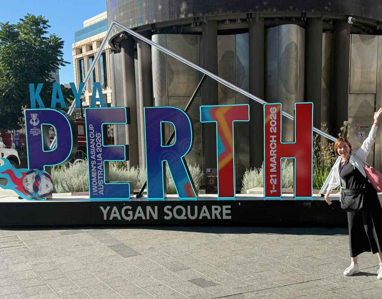 画像: パース駅前には大会プロモーション用のフォトスポットが登場