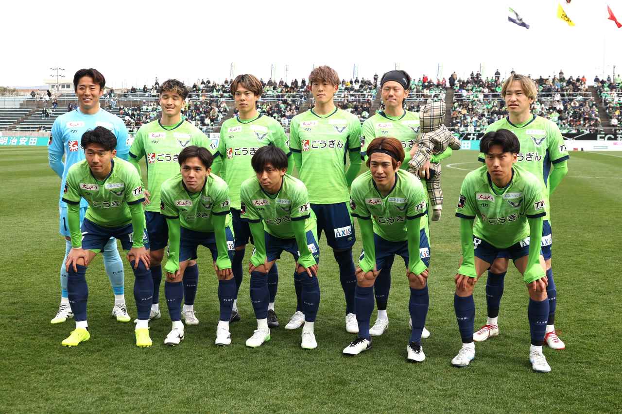 画像 : 1番目の画像 - 【写真】加入後3試合目にして初めてホームでプレーした寺沢。初の無失点でPK戦勝利に貢献した(写真◎石倉利英) - サッカーマガジンWEB