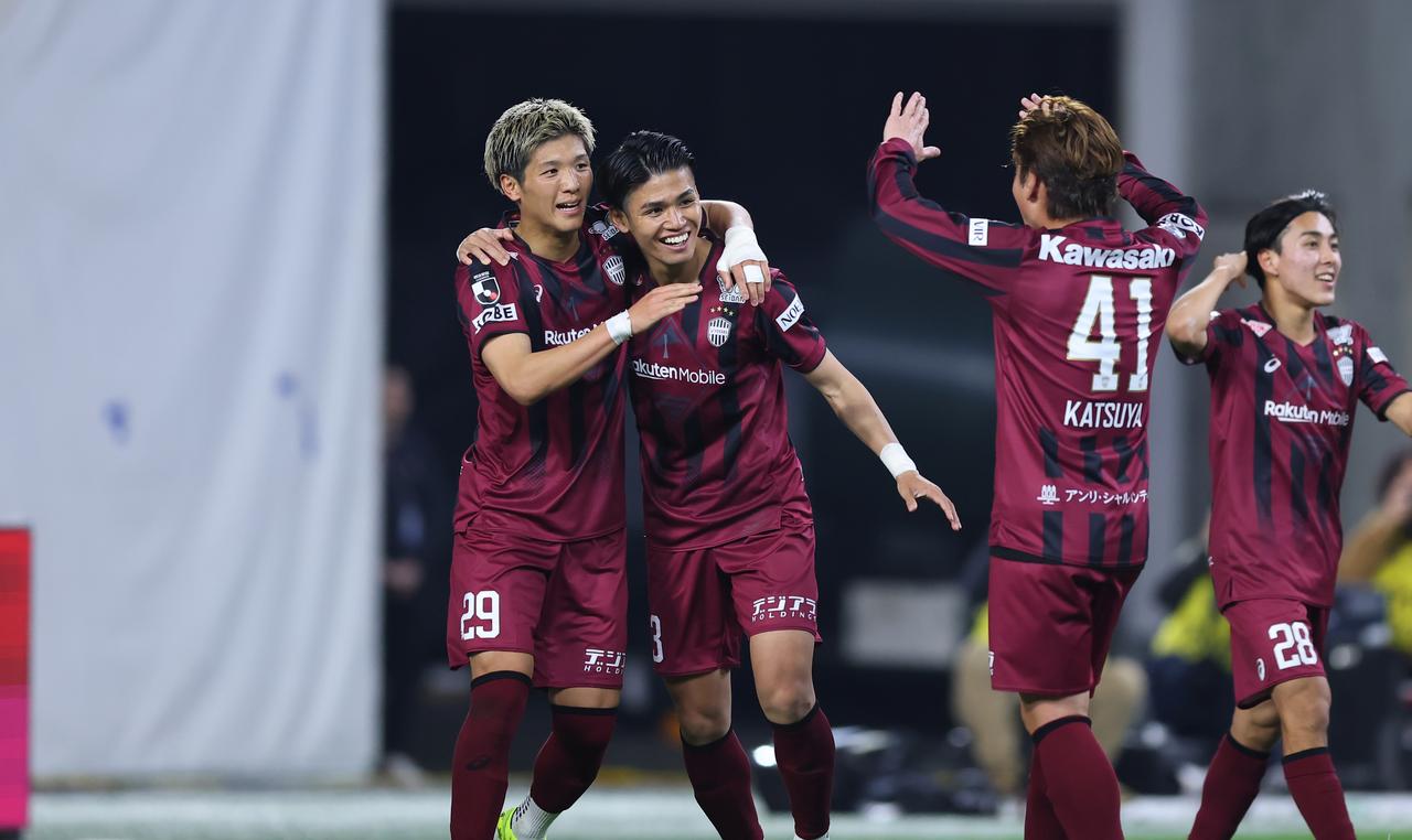 画像: プレーするたびに存在感を増している小松蓮。ゴール量産の準備はできている（写真◎J.LEAGUE）