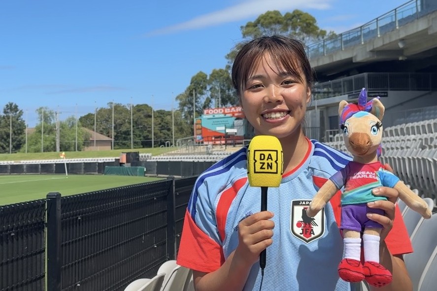 画像: MF谷川萌々子選手も笑顔でDAZNインタビューに答えてくれました