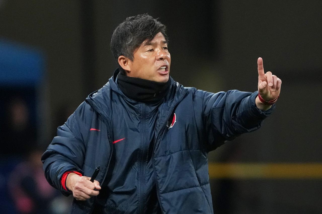 画像 : 1番目の画像 - 鹿島アントラーズの鬼木達監督(写真◎Getty Images) - サッカーマガジンWEB