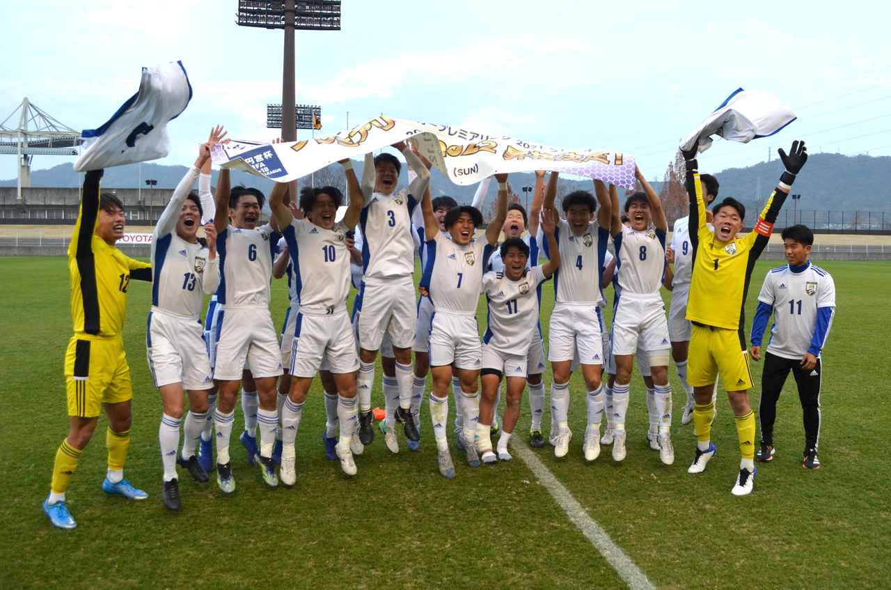 画像 : 7番目の画像 - 【写真】中学、高校とJFAアカデミー福島でプレーした本保。高校3年時の2021年にはU-18でプレミアリーグ昇格プレーオフに臨み、チームの昇格に貢献した（写真◎石倉利英） - サッカーマガジンWEB