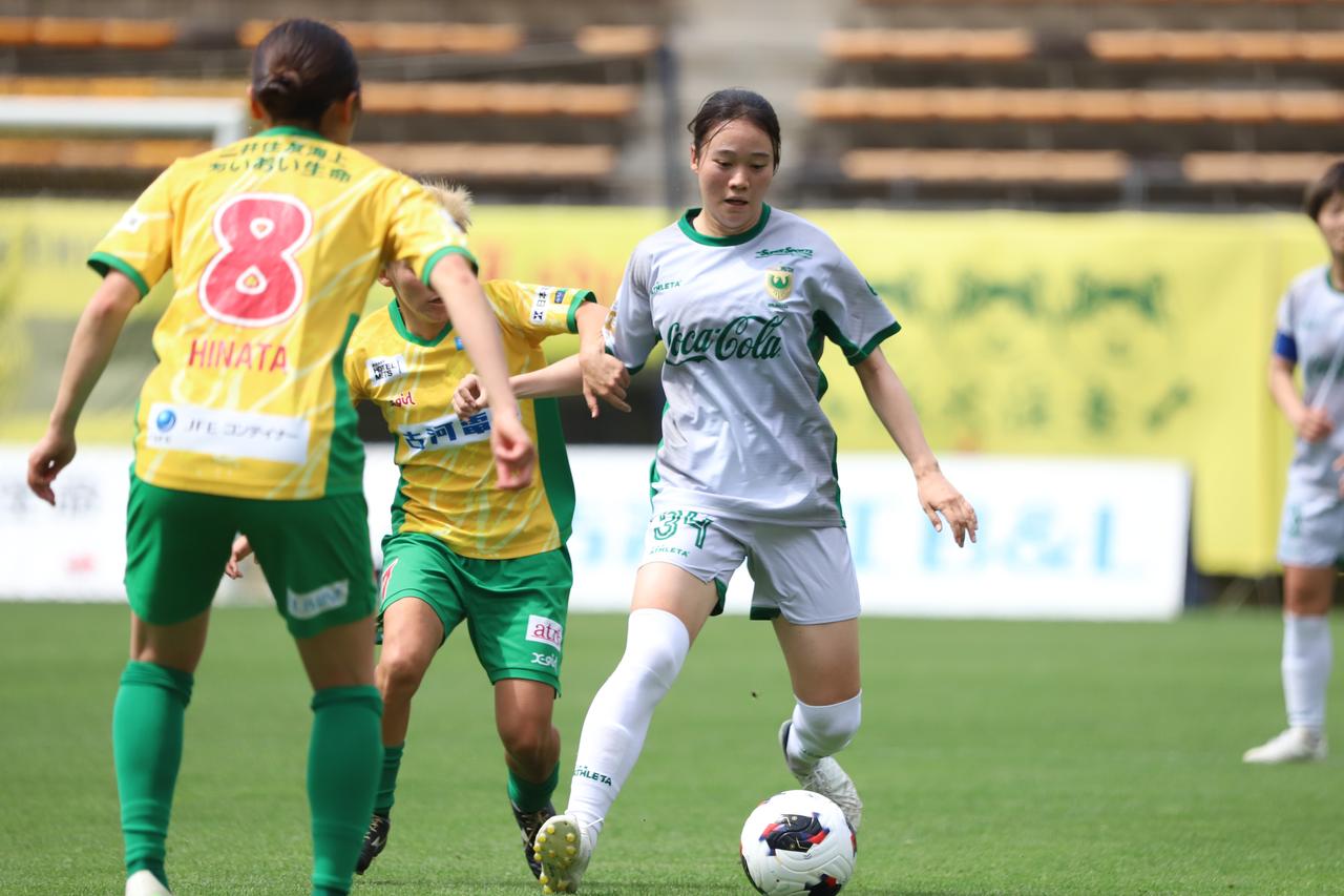 画像 : 19番目の画像 - 【写真】千葉Lと東京NBの一戦は、後半の小林の決勝点で東京NBが勝ち点3をつかんだ（写真◎森田将義） - サッカーマガジンWEB