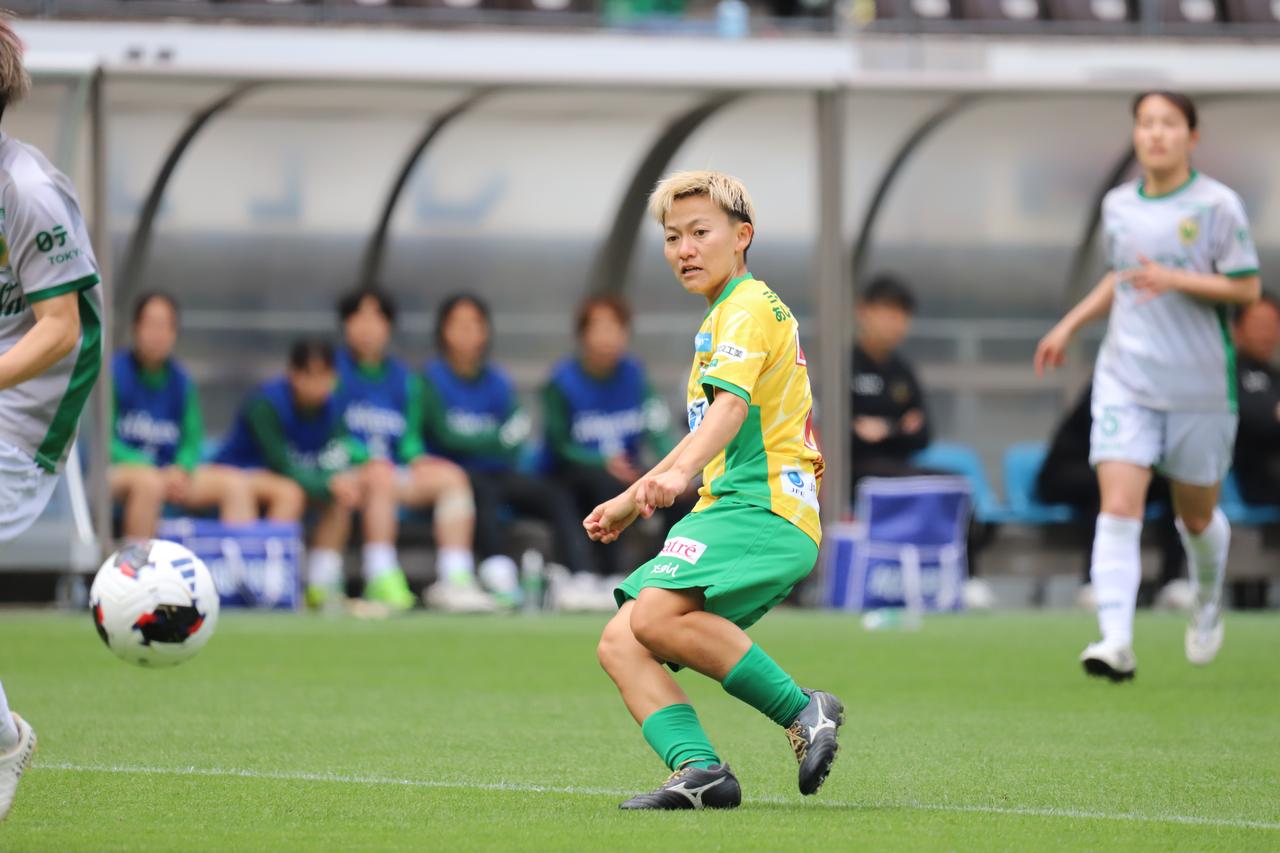 画像 : 5番目の画像 - 【写真】千葉Lと東京NBの一戦は、後半の小林の決勝点で東京NBが勝ち点3をつかんだ（写真◎森田将義） - サッカーマガジンWEB