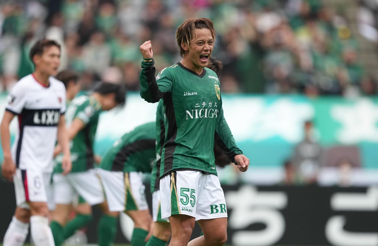 画像: 逆転ゴールを決めた吉田泰授（写真◎J.LEAGUE）