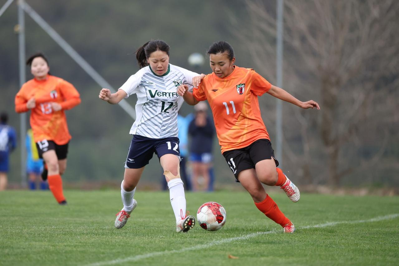 画像: 【準々決勝】大和2026（写真・右） vs ヴェルフェポテト（写真・左）／写真：高野徹