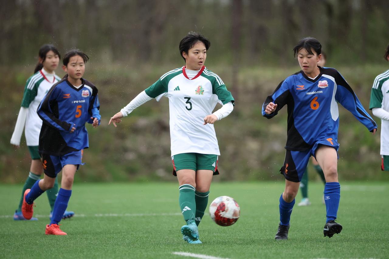 画像 : 25番目の画像 - 【フォトアルバム】大会2日目の女子プレーヤーたち - サッカーマガジンWEB