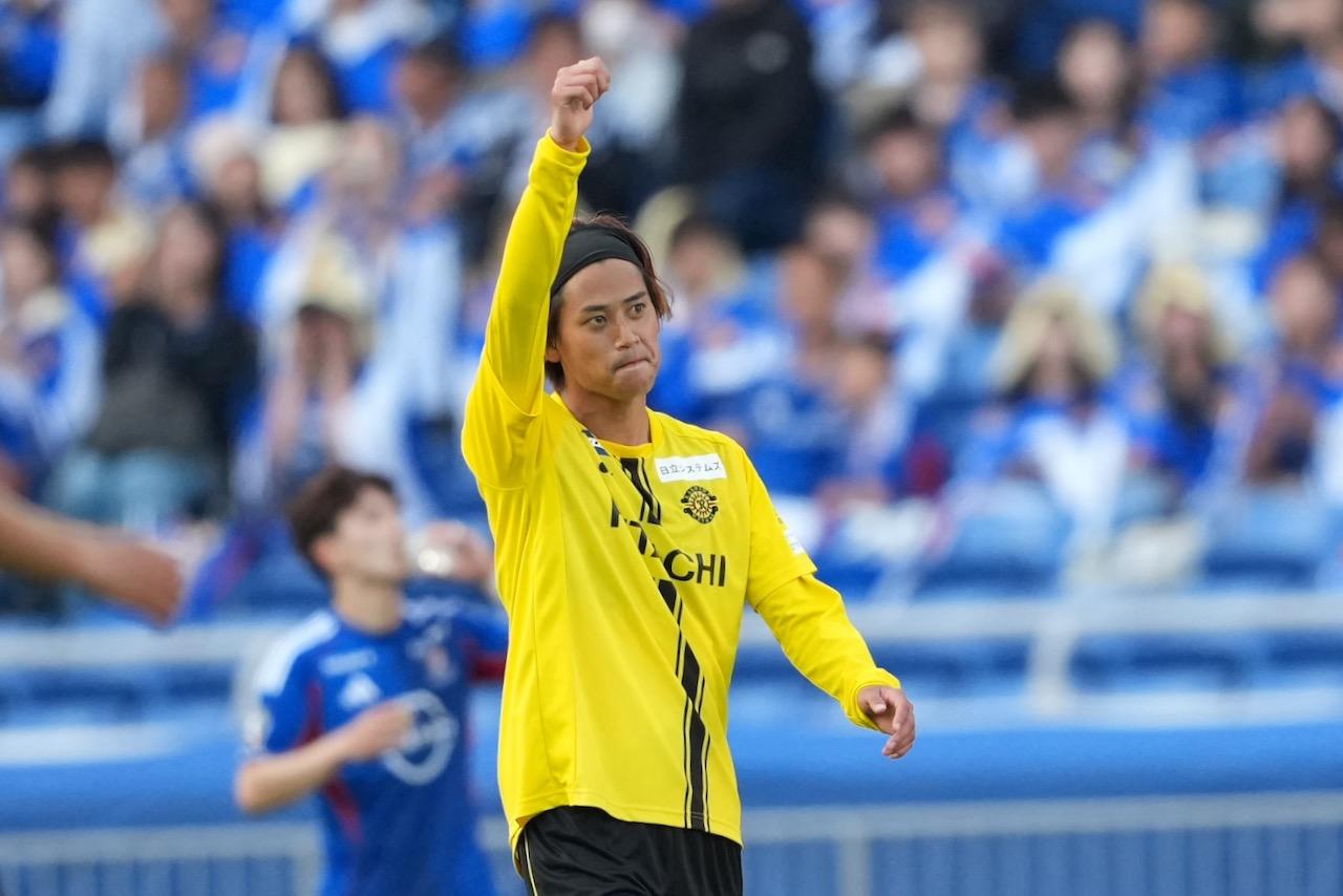 柏が連勝！ 汰木康也の移籍後初ゴールが決勝点に。横浜FMは押し込ん