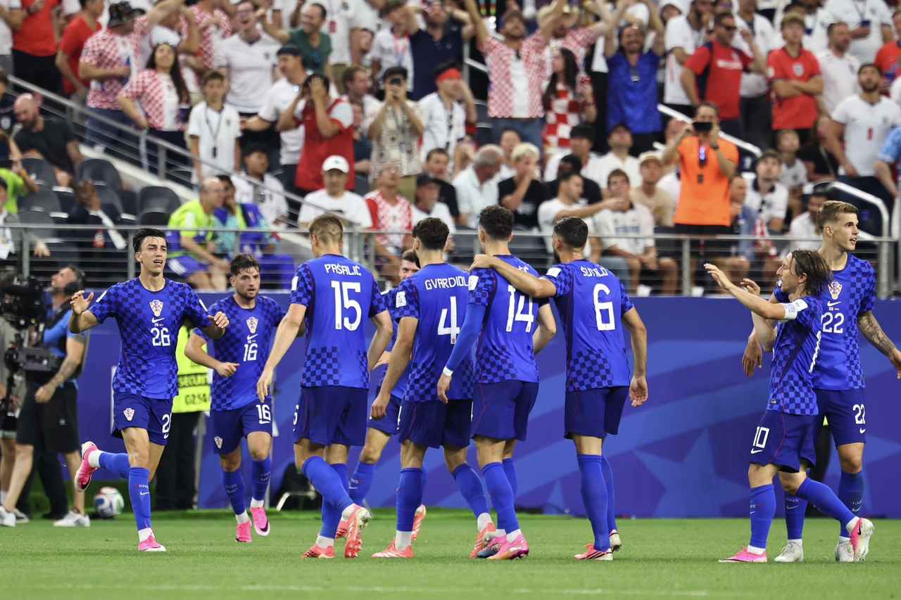 画像 : 9番目の画像 - 【写真】激しい点の取り合いとなったイングランドとクロアチアの注目の一戦(写真◎JMPA毛受亮介) - サッカーマガジンWEB