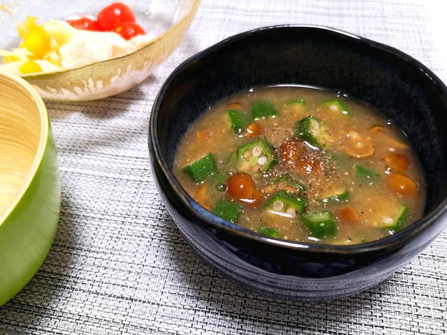 画像: ②なめことオクラのスパイシー味噌汁