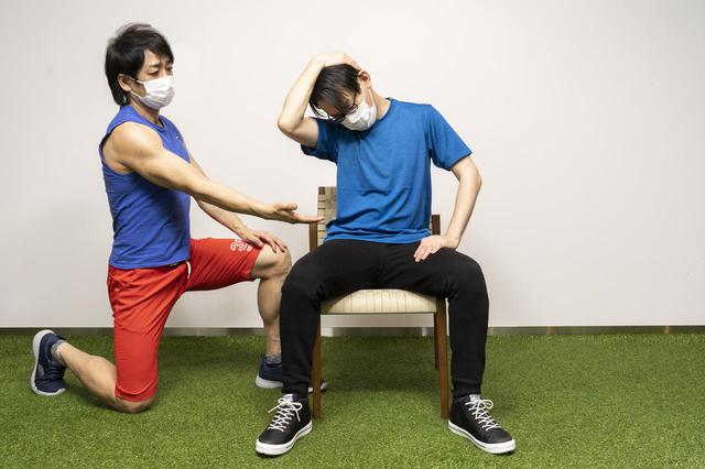 画像: 肩こり解消ストレッチのポイント