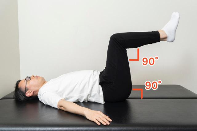 画像11: 【カンタン5分で腰痛改善】寝ながらストレッチでおやすみ前に体をリフレッシュ!
