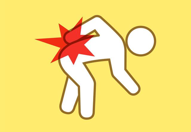 画像: (3)前に屈むと痛む腰痛