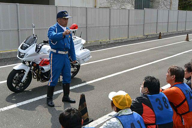 画像: 神奈川会場 白バイ隊員の安全講話