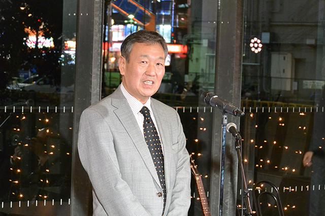 画像: あいさつする寺西社長