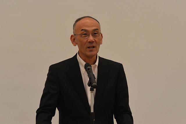 画像: 総評を行う自工会二特の日髙委員長