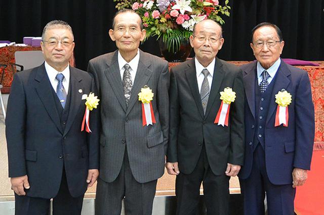 画像: 日本二普協推薦で受賞した(左から)清水氏、中山氏、酒井氏、渡邉氏