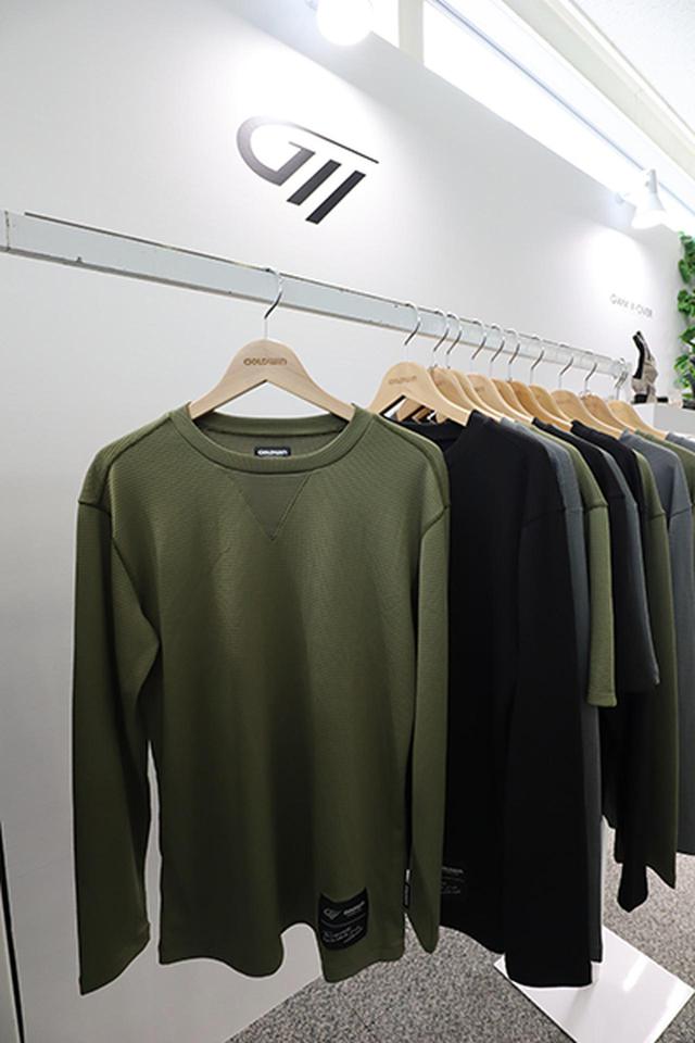 画像: So CoolロンTシャツ(5500円)=従来の春夏用涼感アンダーを、アンダーウエアに見えないデザインに一新。