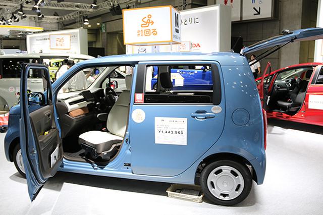 画像: ホンダ・エヌワゴンの助手席回転シート車