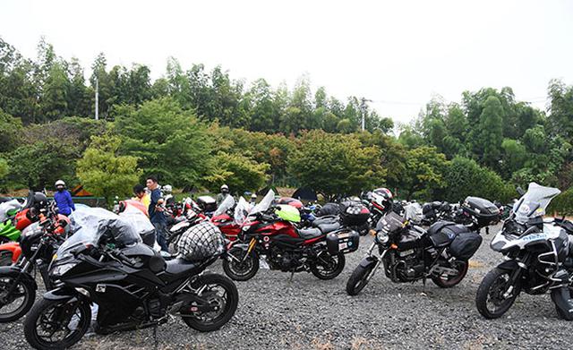 画像: 関東からバイクで自走してきた人も多い