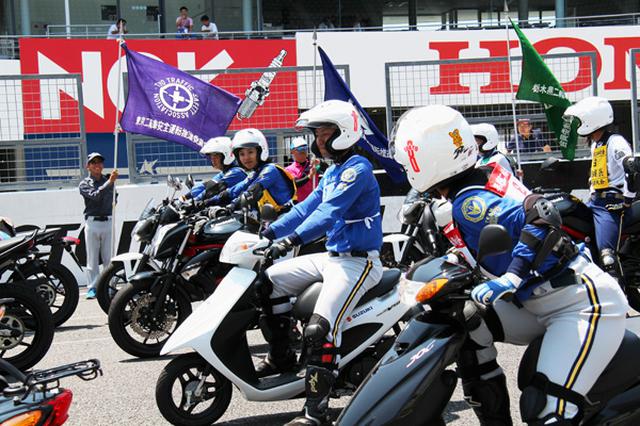 画像3: 上手に走るライダーがカッコ良い!