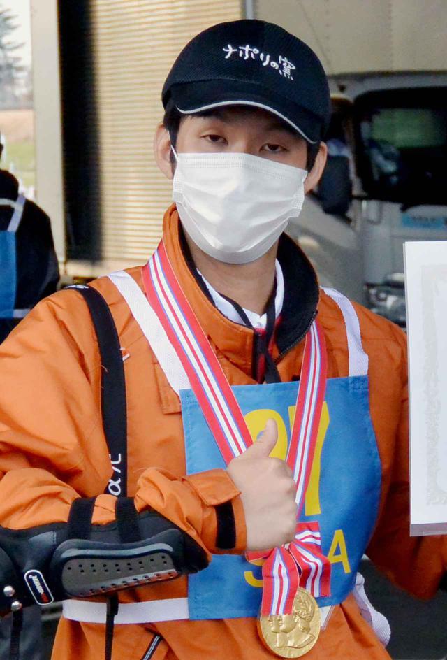 画像: 個人部門優勝の居林哲平選手(ナポリの窯Aチーム)